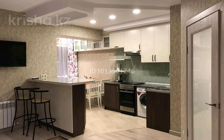 2-бөлмелі пәтер · 60 м² · 3/17 қабат, Навои 7, 37, бағасы: 350 000 ₸ в Алматы, Ауэзовский р-н — фото 2