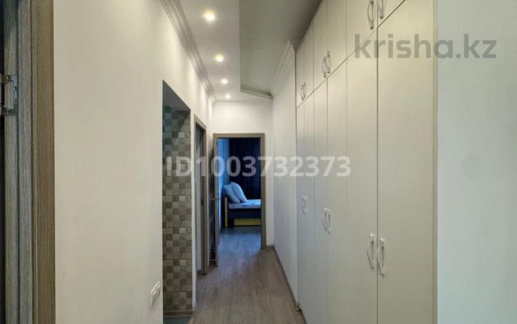 3-бөлмелі пәтер · 70 м² · 3/9 қабат, мкр Аксай-1 18, бағасы: 330 000 ₸ в Алматы, Ауэзовский р-н — фото 5