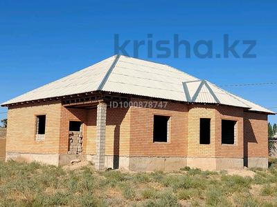 Продажа домов и дачи в Туркестанской обл.: Отдельный дом · 5 комнат · 190 м² · 10 сот., Акниет 37 — Кызылординская трасса за 15 млн 〒 Отдельный дом · 5 комнат · 190 м² · 10 сот., Акниет 37 — Кызылординская трасса за 15 млн 〒 в Туркестане