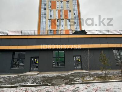 Свободное назначение, офисы, магазины и бутики, общепит, салоны красоты, фитнес и спорт, медцентры и аптеки, образование, развлечения, конференц-залы · 600 м² за ~ 2.8 млн ₸ в Астане, Есильский р-н