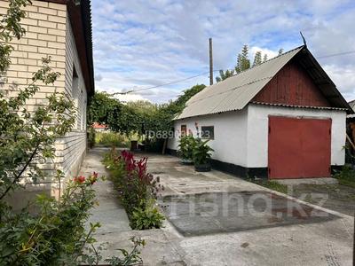 Отдельный дом · 4 комнаты · 110 м² · 10 сот., 3 Лодочная 61а — Онкологических и Детский информации за 24.5 млн 〒 в Семее