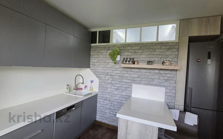 3-комнатная квартира · 70.3 м² · 5/5 этаж, Севастопольская 20 — Ивушка, рынок Дос-Нар за 25.5 млн 〒 в Усть-Каменогорске — фото 2