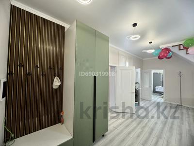 Отдельный дом · 8 комнат · 240 м² · 9 сот., Мкр 4, улица 14 7 за 65 млн 〒 в Жибек Жолы