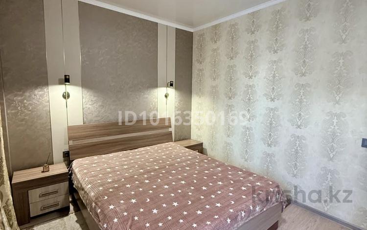 1-комнатная квартира · 38 м², Иманбаева 10 за 15 000 ₸ в Астане, р-н Байконур — фото 2