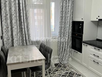 Пәтерлер в Алматы: 2-бөлмелі пәтер · 60 м² · 2/9 қабат · ай сайын, мкр Шугыла, Райымбека 590/2к1 — Жуалы, бағасы: 250 000 〒 2-бөлмелі пәтер · 60 м² · 2/9 қабат · ай сайын, мкр Шугыла, Райымбека 590/2к1 — Жуалы, бағасы: 250 000 〒 в Алматы, Наурызбайский р-н