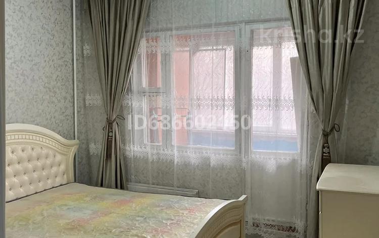 2-комнатная квартира, 56 м², 3/5 этаж, мкр Аксай-3А за 36.5 млн 〒 в Алматы, Ауэзовский р-н — фото 2