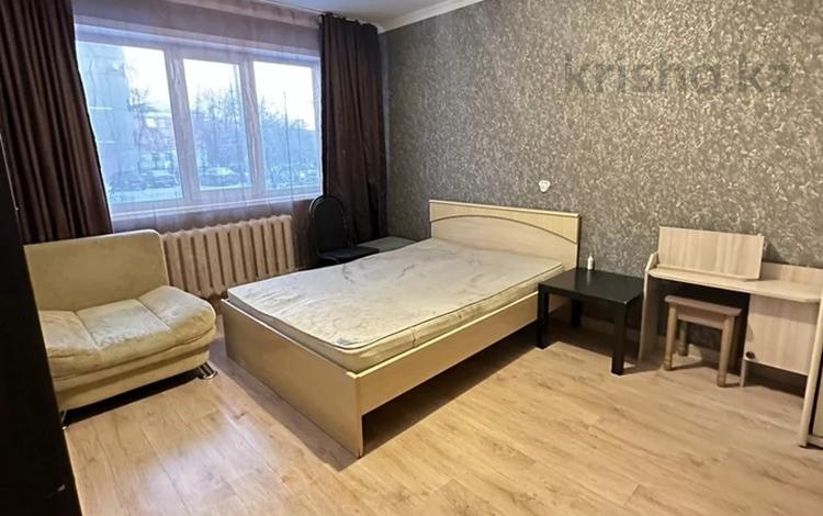 1-комнатная квартира, 33 м², 1/5 этаж помесячно, Чайковского