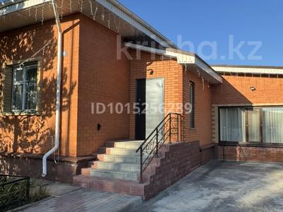 Отдельный дом · 4 комнаты · 200 м² · 16 сот., Айнакол 59 за 110 млн ₸ в Жибек Жолы