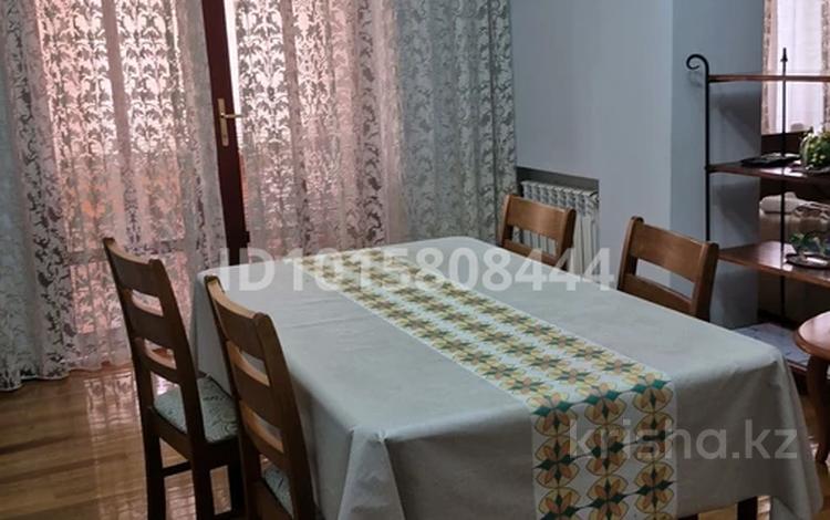 3-комнатная квартира · 115 м² · 3/3 этаж, Тыныбаев 29 за 350 000 ₸ в Шымкенте, Аль-Фарабийский р-н — фото 2
