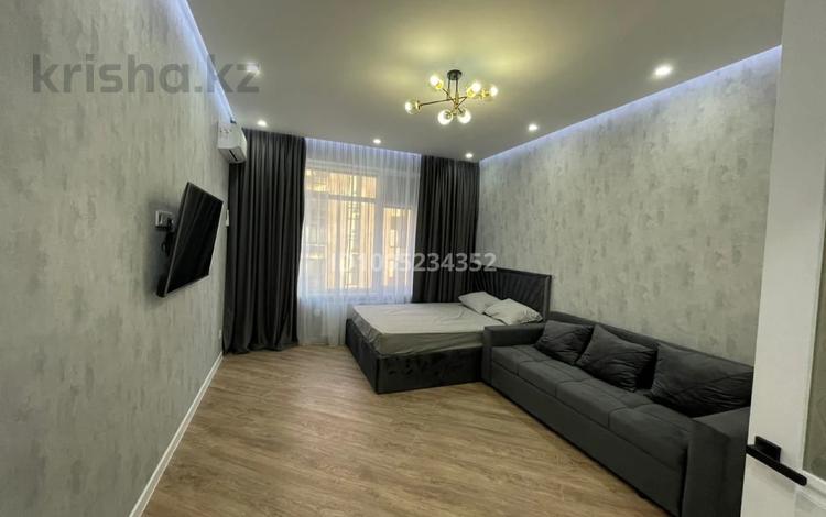1-бөлмелі пәтер · 44 м² · 7/9 қабат, мкр Нурсая, Әбілқайыр хана 65, бағасы: 300 000 ₸ в Атырау — фото 2