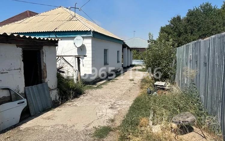 Отдельный дом · 3 комнаты · 55.2 м² · 5 сот., Толе би 249 за 21 млн 〒 в Таразе — фото 2