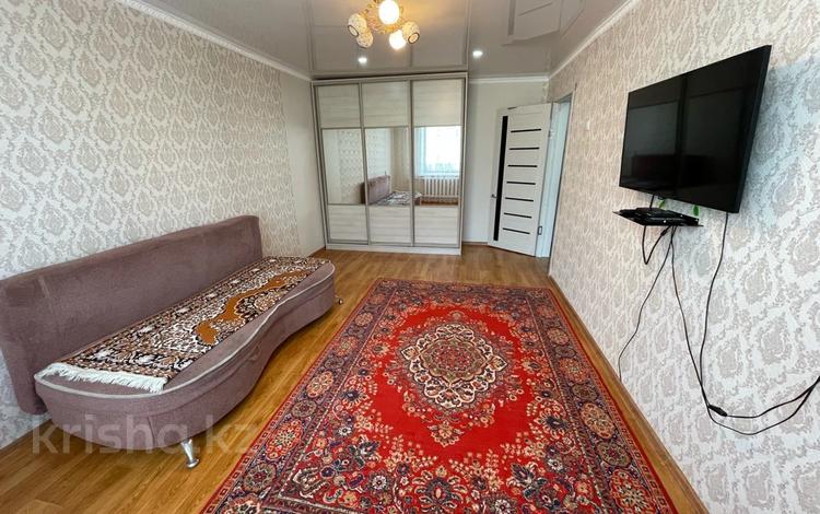 1-комнатная квартира, 30 м², 3/5 этаж посуточно, Юбилейная 40 — Нурпеисова за 6 000 〒 в Кокшетау — фото 2
