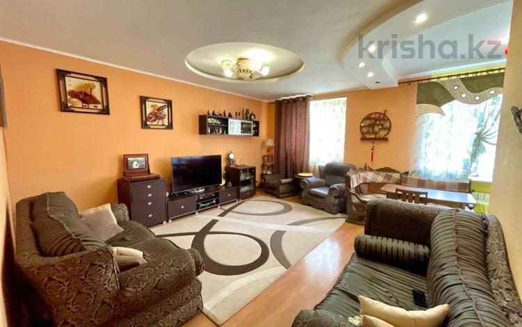 3-бөлмелі пәтер · 75.4 м² · 3/3 қабат, Аль-Фараби 91, бағасы: 27 млн ₸ в Костанае — фото 2