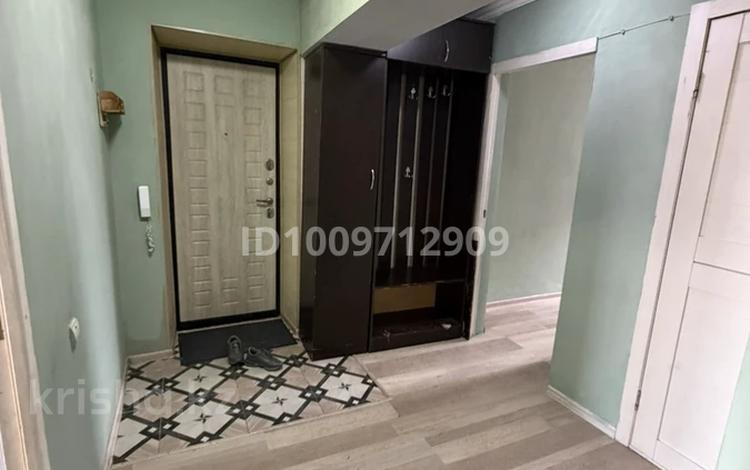 3-бөлмелі пәтер · 58 м² · 1/5 қабат, 2 мкр 35, бағасы: 22 млн ₸ в Конаеве — фото 2