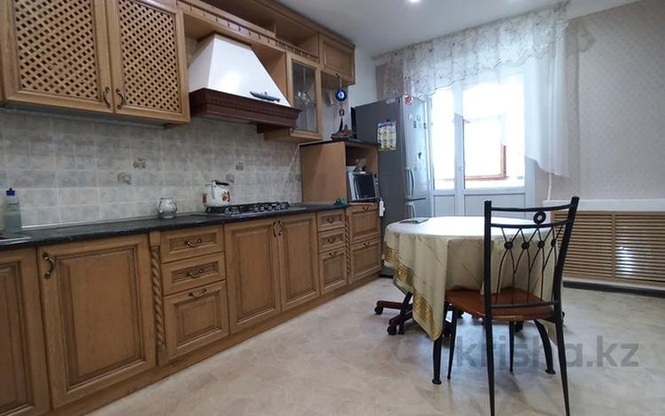 4-комнатная квартира, 125.4 м², 3/10 этаж, мкр Кунаева