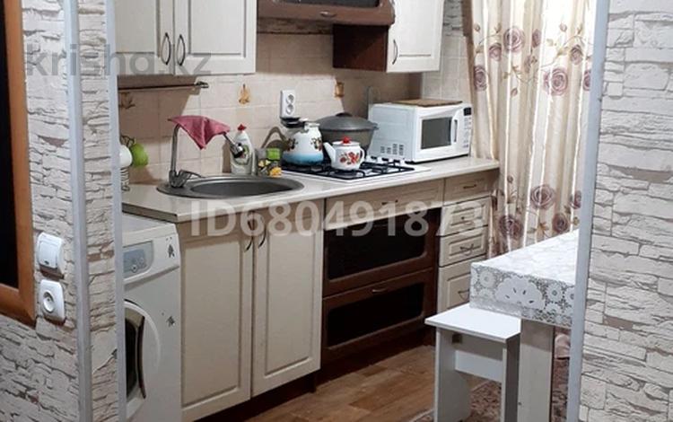 2-комнатная квартира · 55 м² · 1/5 этаж, Тынышбаева 1 — Сейфуллина тынышбаева 1 за 15 000 〒 в Алматы, Турксибский р-н — фото 2