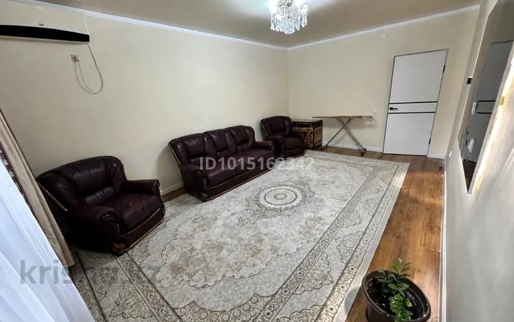 2-комнатная квартира · 60 м² · 5/5 этаж, мкр Нурсая 90 за 180 000 ₸ в Атырау — фото 41