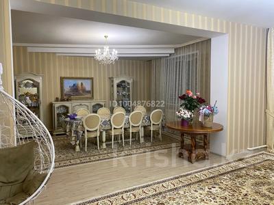 Отдельный дом · 8 комнат · 400 м², мкр Комсомольский, Ляйля Мажнун 10 за 4.5 млн 〒 в Астане, Есильский р-н