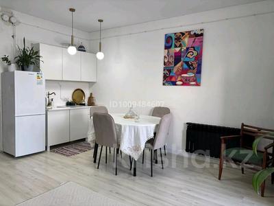 2-бөлмелі пәтер · 38 м² · 3/9 қабат, Сатпаева 1 — ЖК "Дәрия" остановка борцов революции, бағасы: 18 млн 〒 в Семее