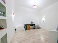 3-бөлмелі пәтер · 95.3 м² · 3/9 қабат, Достык 250, бағасы: 108 млн ₸ в Алматы, Медеуский р-н — фото 2