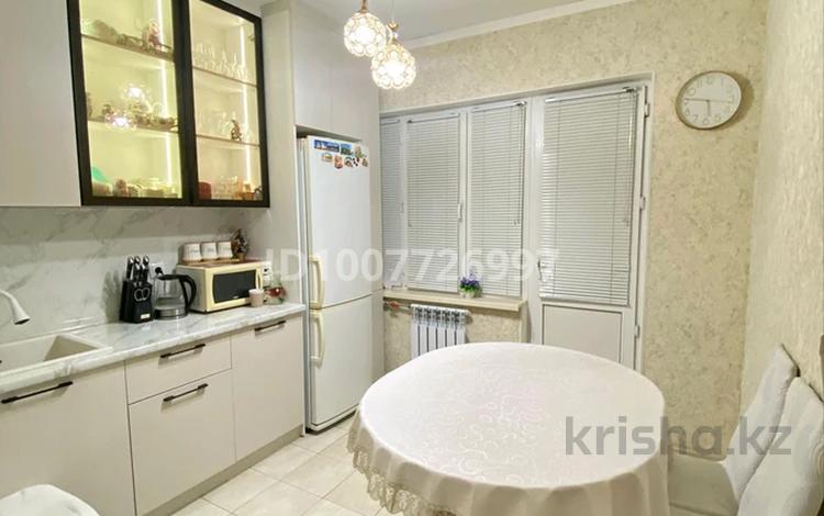 2-бөлмелі пәтер · 56 м² · 4/5 қабат, Нұрсая ш/а. 54, бағасы: 24 млн ₸ в Атырау, мкр Нурсая — фото 2