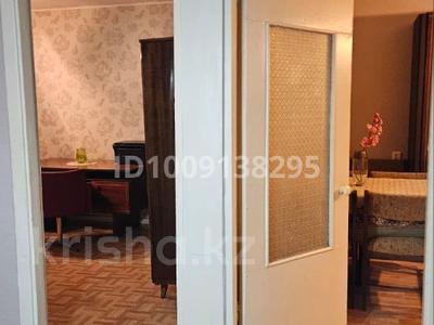 3-бөлмелі пәтер · 62.7 м² · 2/5 қабат, 28-шағынаудан, 28й микрорайон, Муканова 26, бағасы: 230 000 ₸ в Караганде, Казыбек би р-н