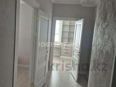 3-бөлмелі пәтер · 90 м² · 2/12 қабат, Нұрсәт ш/а, Назарбекова 29/4 — Шаяхметов, бағасы: 300 000 ₸ в Шымкенте, Каратауский р-н