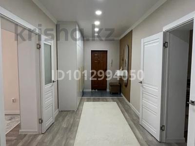 3-бөлмелі пәтер · 80 м² · 2/7 қабат, Бокенбай Батыра 155/2, бағасы: 29 млн ₸ в Актобе, мкр Авиатор