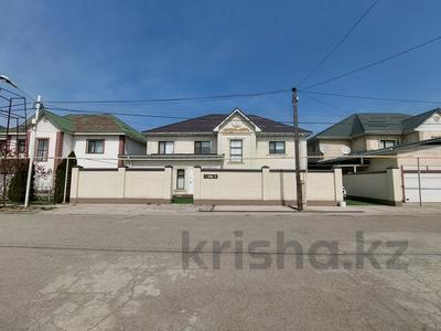 Жеке үй · 8 бөлме · 320 м² · 8 жүзд., Самал 18, бағасы: 130 млн ₸ в Алматы