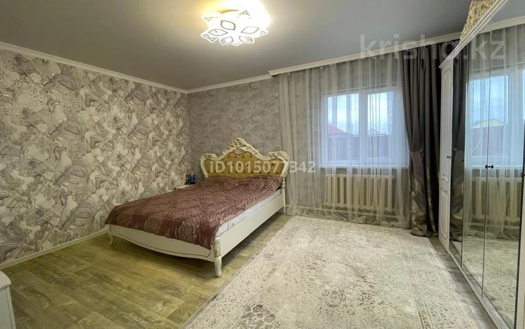 Жеке үй · 4 бөлме · 140 м² · 11 жүзд., Сұлтан Бейбарыс 95, бағасы: 30 млн ₸ в Аксае — фото 2
