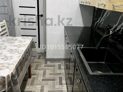 2-бөлмелі пәтер · 44 м² · 4/5 қабат, Айнабұлақ-3 ш/а. 192 А, бағасы: 37 млн ₸ в Алматы, Жетысуский р-н
