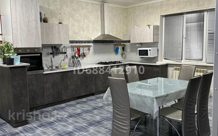 Жеке үй • 5 бөлмелер • 157.2 м² • 3.7 сот., Монке би 38 — Арынова, бағасы: 42 млн 〒 в Актобе, мкр Москва — фото 2