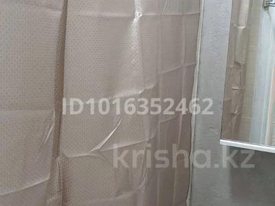 1-комнатная квартира · 33 м² · 2/5 этаж, мкр Юго-Восток, Республики 6 за 130 000 ₸ в Караганде, Казыбек би р-н