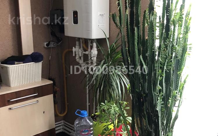 Отдельный дом · 3 комнаты · 120 м² · 6 сот., ПКСТ «Ковровщица» 12 — Дом расположен вдоль Кульджинского тракта за 45 млн ₸ в Байтереке (Новоалексеевке) — фото 2