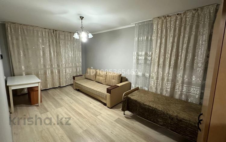 1-бөлмелі пәтер · 37 м² · 1/4 қабат, мкр Казахфильм, бағасы: 240 000 ₸ в Алматы, Бостандыкский р-н — фото 2