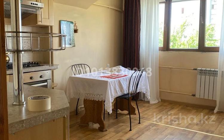 2-комнатная квартира · 81 м² · 5/8 этаж, Достык 42 — Кабанбай батыра за 370 000 ₸ в Алматы, Медеуский р-н — фото 10