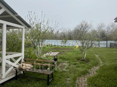 Жеке үй · 6 бөлме · 265 м² · 10 сот., ул. Жеруйык 77, бағасы: 70 млн ₸ в Уральске, мкр Школьник