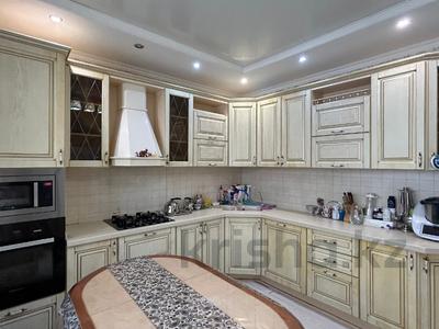 4-бөлмелі пәтер · 132.7 м² · 5/5 қабат, мкр. Алтын орда, бағасы: 44 млн ₸ в Актобе