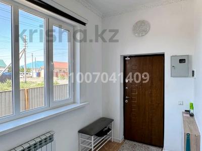 Отдельный дом · 6 комнат · 300 м² · 10 сот., мкр Балауса, Бикен Римова 2 — Угол Естелеу Копбаева за 62 млн ₸ в Атырау