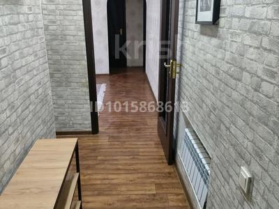 3-комнатная квартира · 59.5 м² · 2/3 этаж, Бабаева 10 — Возле чайнаго центра , парк ,школа,магазин,садикі, остановка, рядом. за 200 000 ₸ в 