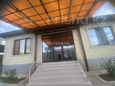 Отдельный дом · 5 комнат · 203 м² · 6 сот., Кунаева — Около улицы Богдана Хмельницкого за 135 млн ₸ в Алматы, Турксибский р-н