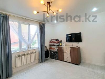 2-комнатная квартира · 68 м² · 1/5 этаж, Камбар батыра — 10 мектеп за 21 млн ₸ в Уральске