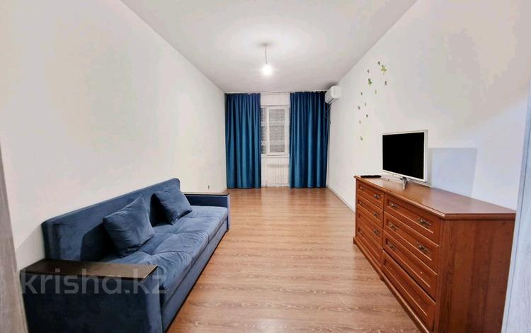 2-бөлмелі пәтер · 56 м² · 3/12 қабат, мкр Дарабоз 3 — Момышулы Рыскулова Алматы арена, бағасы: 15 000 ₸ в Алатауский р-н — фото 2