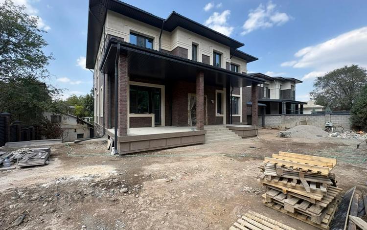 Жеке үй · 7 бөлме · 650 м² · 10 жүзд., Көктөбе ш/а., бағасы: 650 млн ₸ в Алматы, Медеуский р-н — фото 11