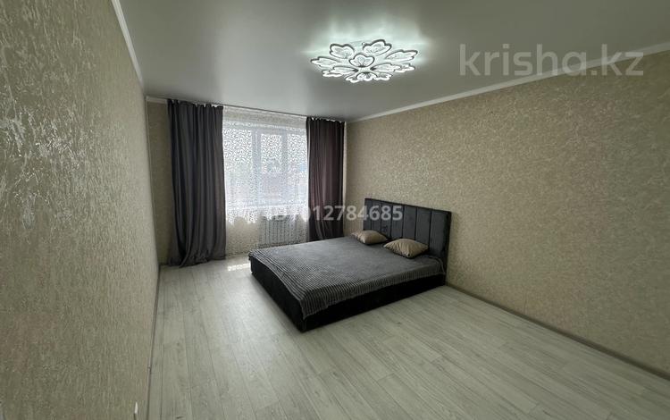 2-бөлмелі пәтер · 67.5 м² · 2/6 қабат, Нурай 7 — 40 лет Октября, бағасы: 180 000 ₸ в  — фото 2
