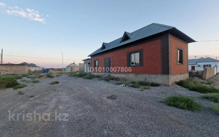 Отдельный дом · 3 комнаты · 80 м² · 10 сот., Алимтау 8 за 11 млн 〒 в Туркестане — фото 2