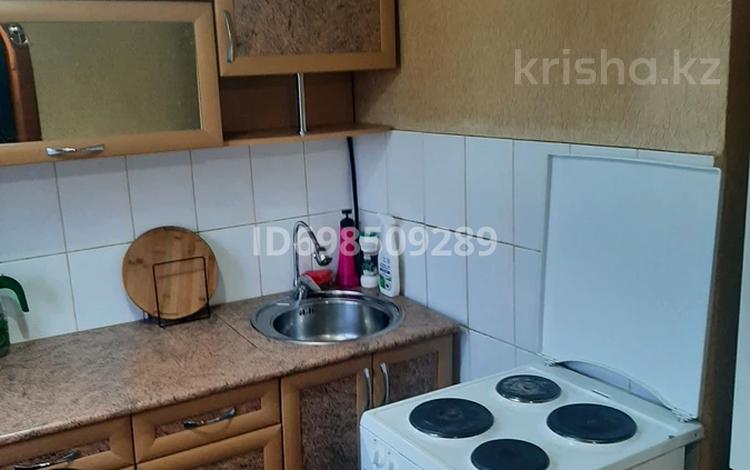 3-бөлмелі пәтер · 47 м² · 5/5 қабат, Пр Мира 63 — Бизнес Центра, бағасы: 9 млн ₸ в Жезказгане — фото 2