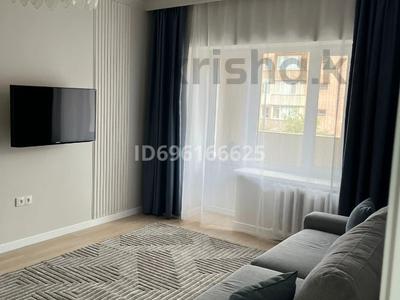 1-комнатная квартира · 35 м² · 4/5 этаж, мкр Самал-2 41 за 400 000 ₸ в Алматы, Медеуский р-н