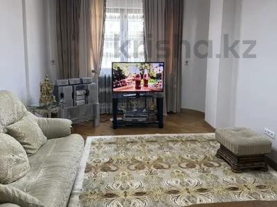 4-бөлмелі пәтер · 150 м² · 3/7 қабат, Фурманова 111, бағасы: 700 000 ₸ в Алматы, Медеуский р-н
