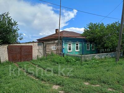 Отдельный дом · 3 комнаты · 80 м² · 200 сот., Тәуелсіздік 120 — На центральной улице за ~ 3 млн ₸ в Семее